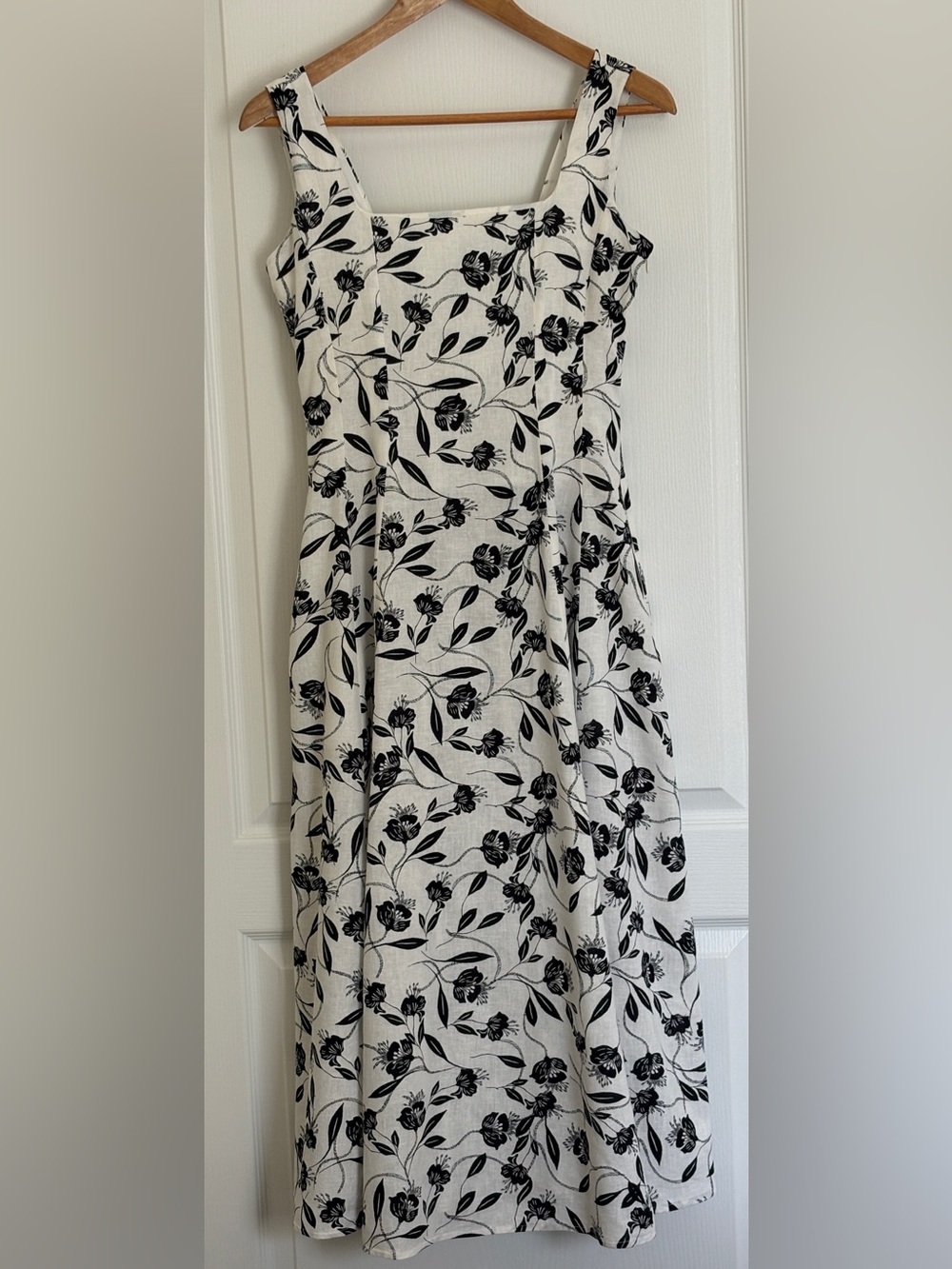 Tahari Black and White Floral Midi Dress, Size 2